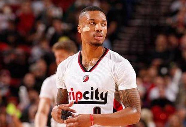 肋斜插至中 肋斜插至中