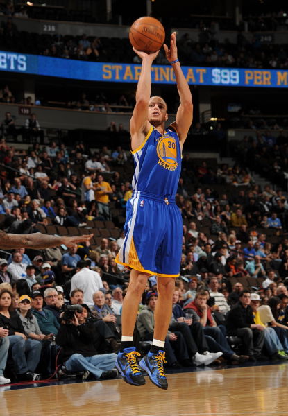 他回撤到中 他回撤到中